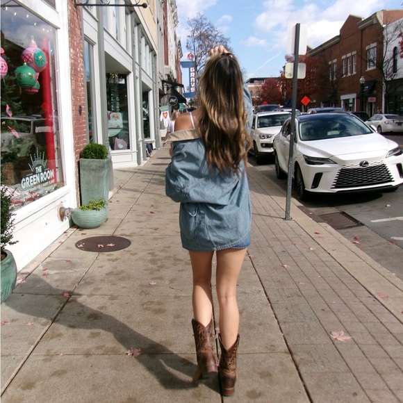 Meet your Posher, Maddie - Picture 1 of 1